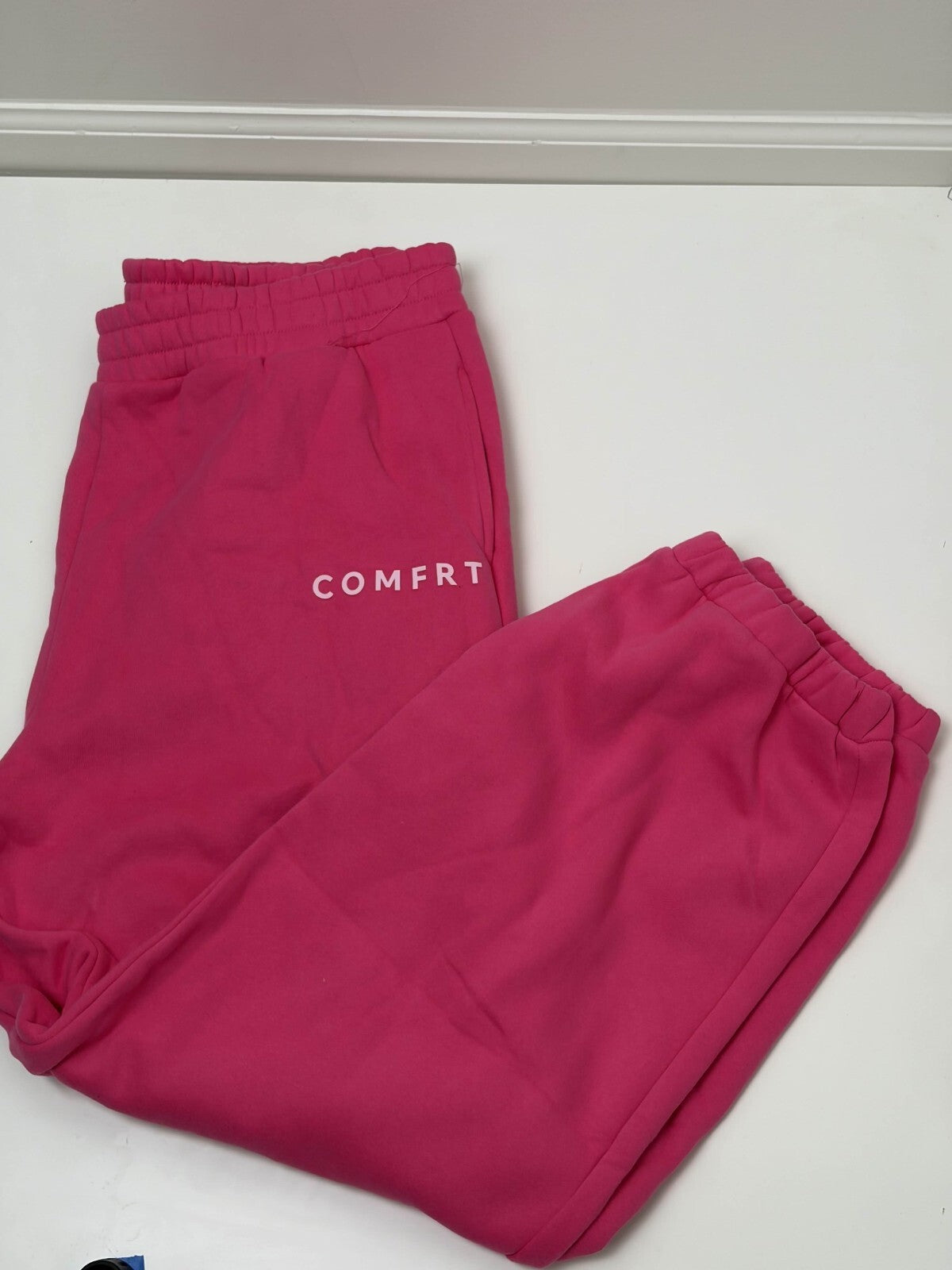 COMFRT NWOT Tranquil Sweatpants Limited Edition Hot Pink Size [M]